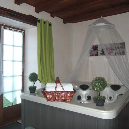 Domaine De Grand Homme Bed & Breakfast *